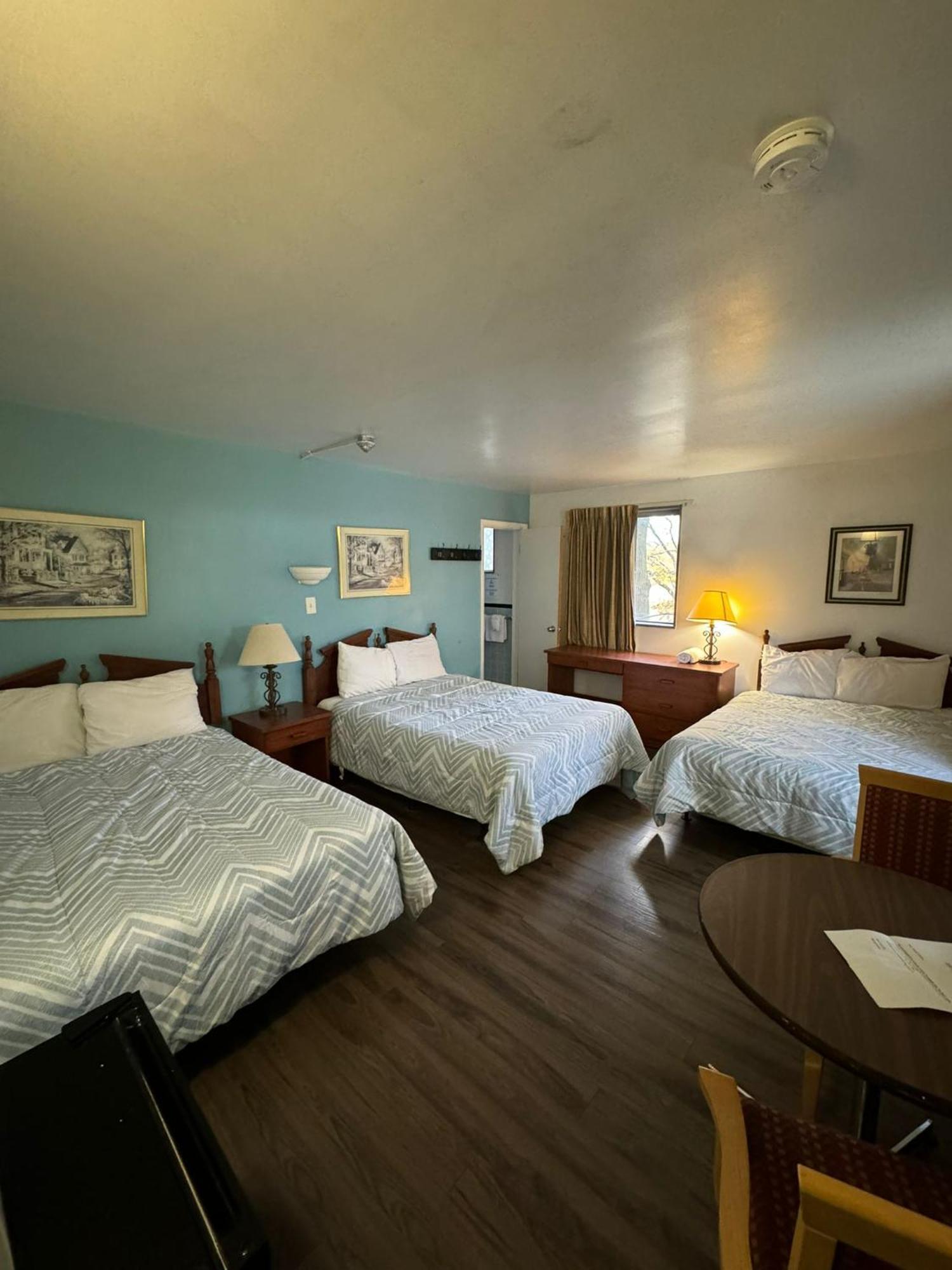 6267 Persepolis Inn Niagarawatervallen Buitenkant foto