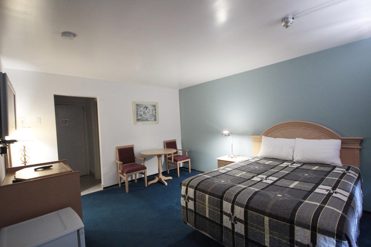 6267 Persepolis Inn Niagarawatervallen Buitenkant foto